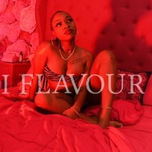 Meet your Posher, Nia